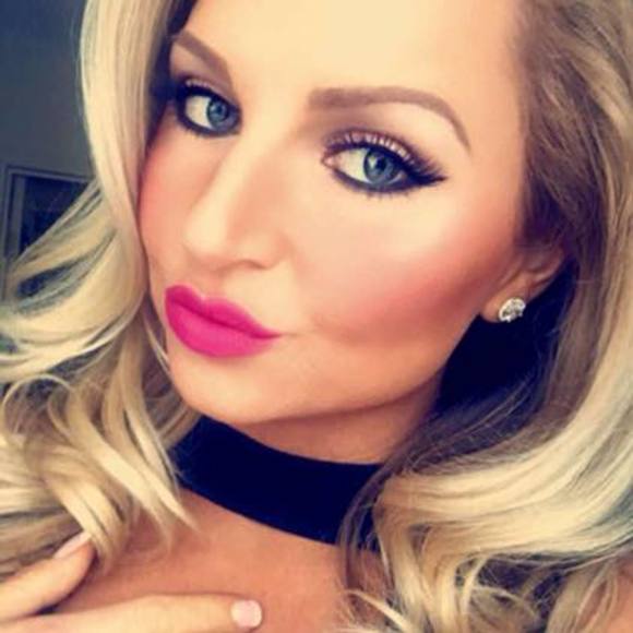 Meet your Posher, Aubreyana - Picture 1 of 1